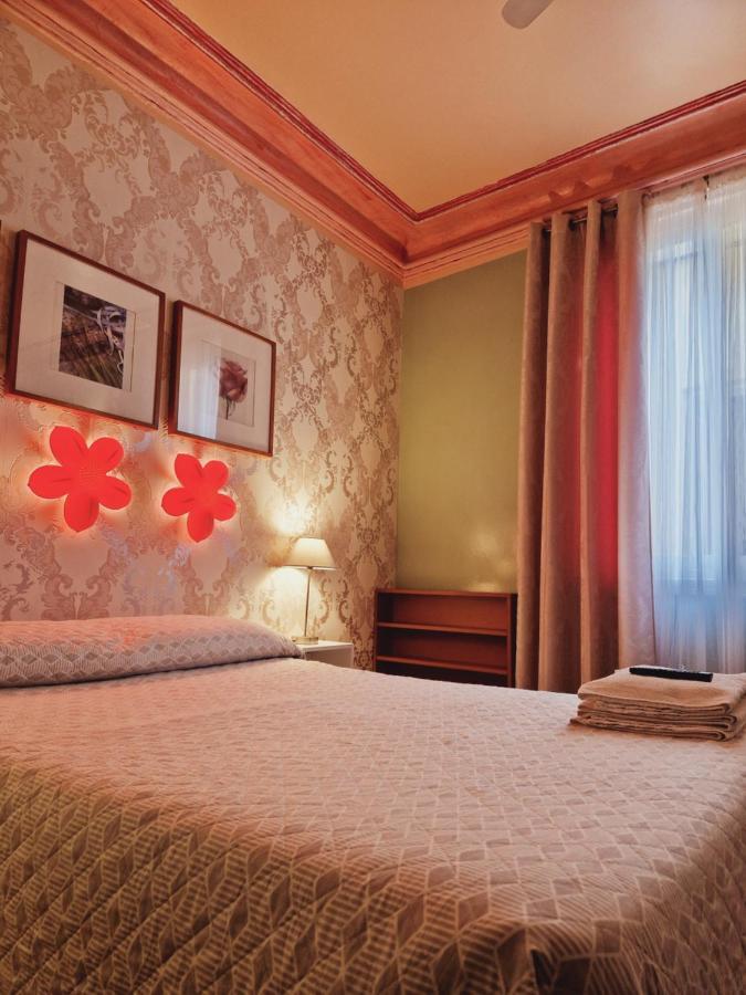 Casa De Huespedes Dolce Vita Madrid Eksteriør bilde