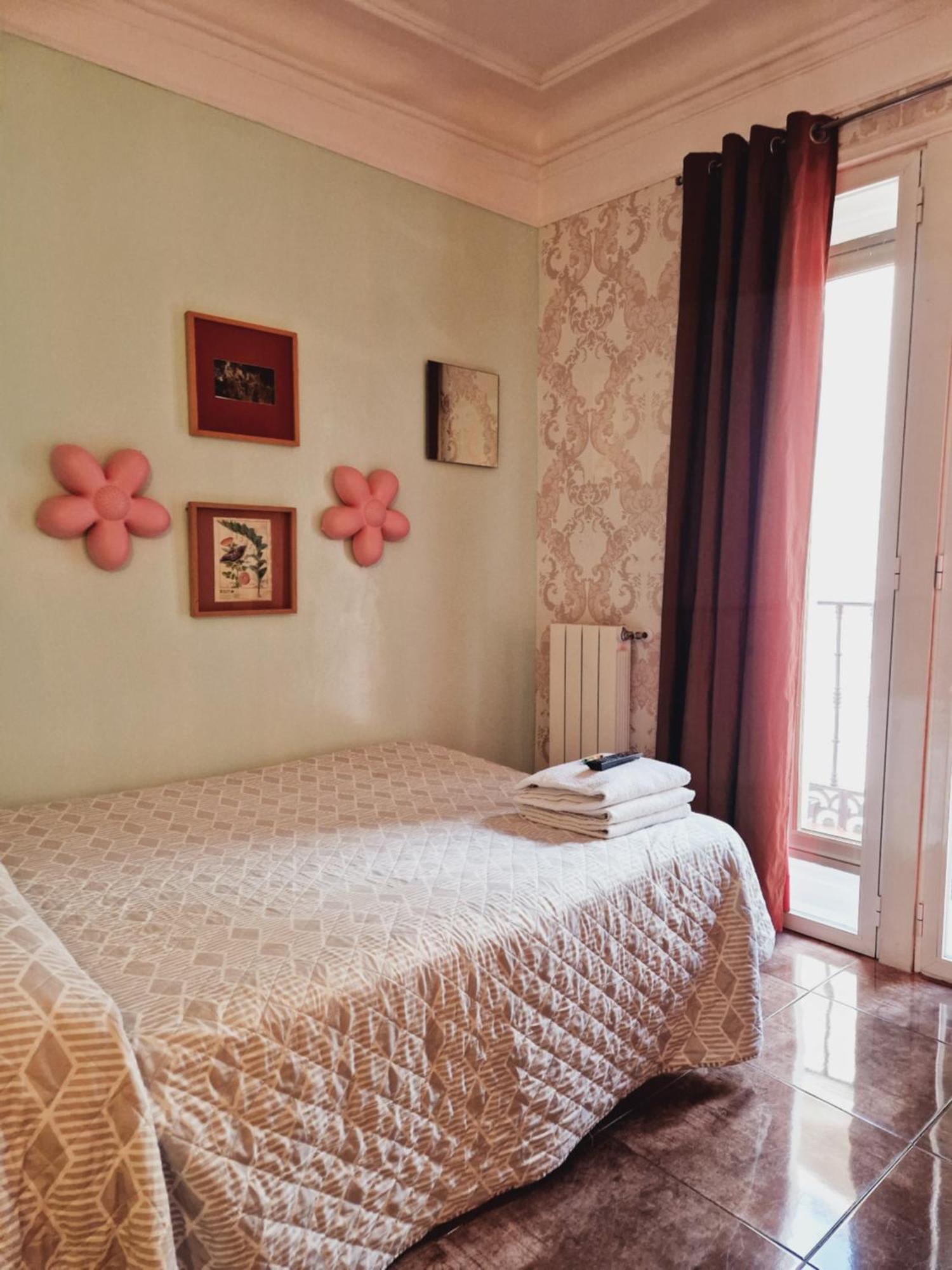 Casa De Huespedes Dolce Vita Madrid Eksteriør bilde