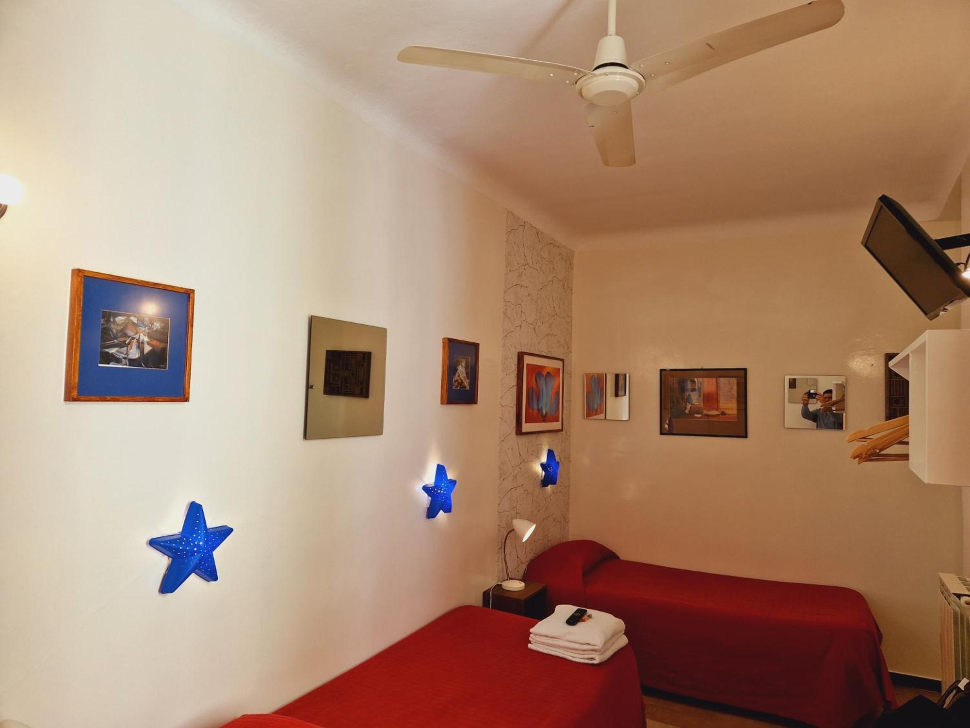 Casa De Huespedes Dolce Vita Madrid Eksteriør bilde