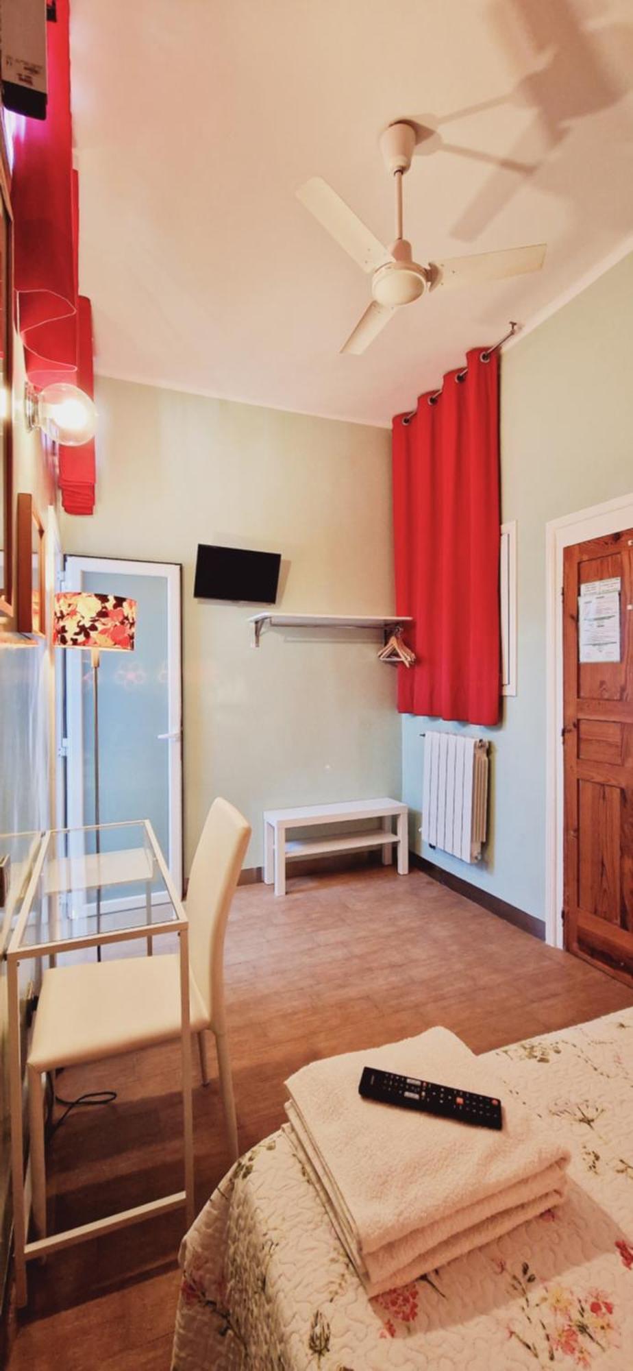Casa De Huespedes Dolce Vita Madrid Eksteriør bilde