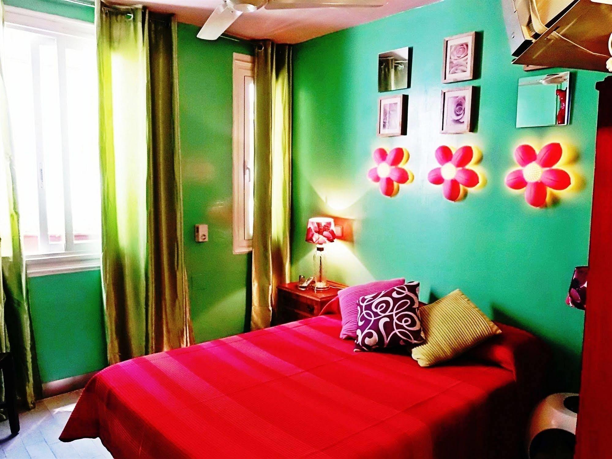Casa De Huespedes Dolce Vita Madrid Eksteriør bilde