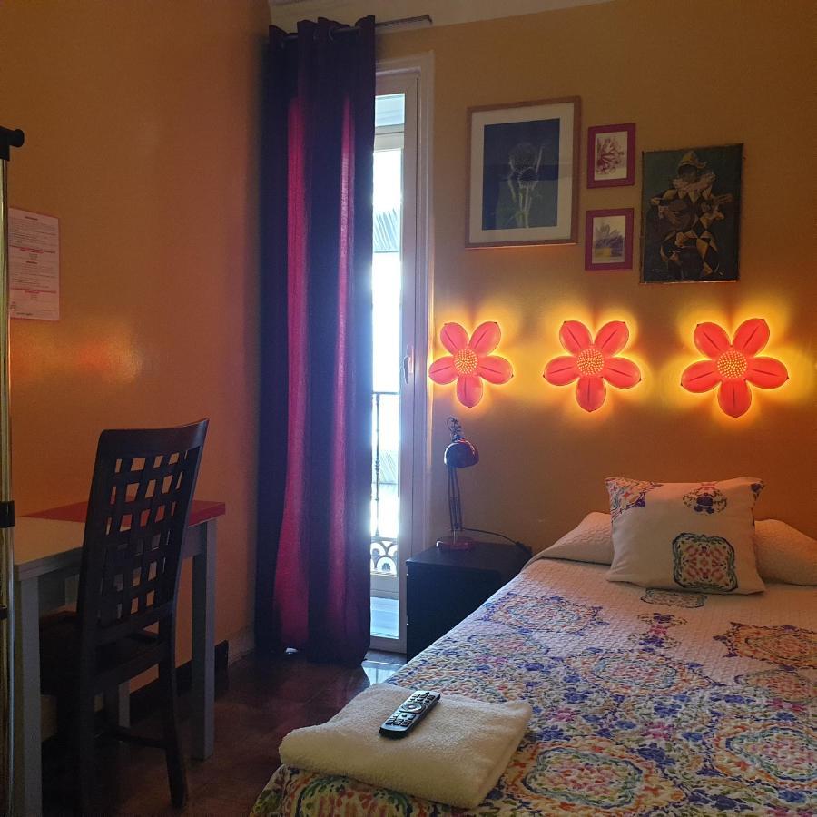 Casa De Huespedes Dolce Vita Madrid Eksteriør bilde