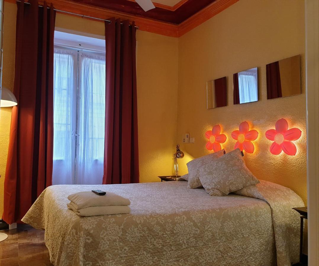Casa De Huespedes Dolce Vita Madrid Eksteriør bilde