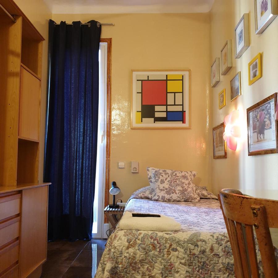 Casa De Huespedes Dolce Vita Madrid Eksteriør bilde